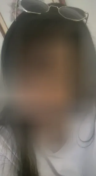 Carina, 33