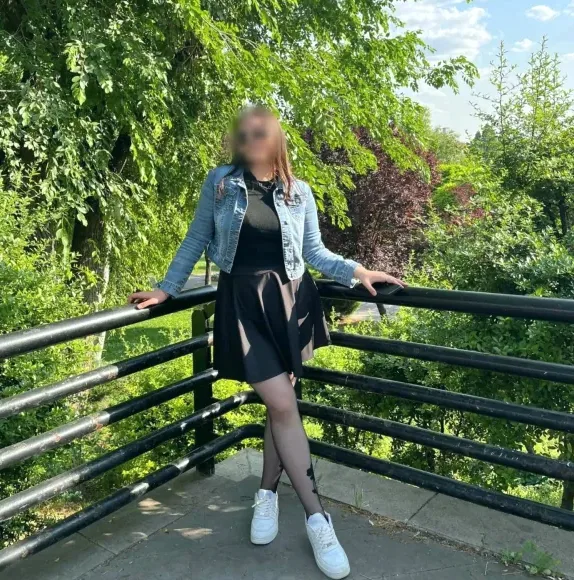 Chiara, 21