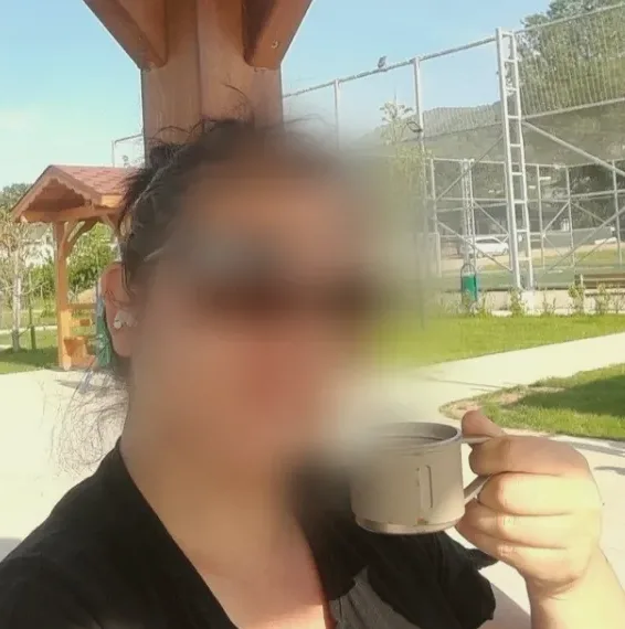 Claudia, 34
