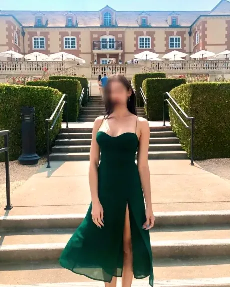 Daniela, 32