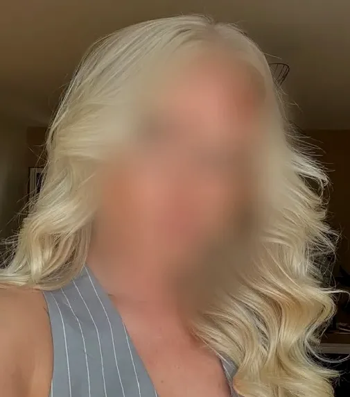 Jana, 35