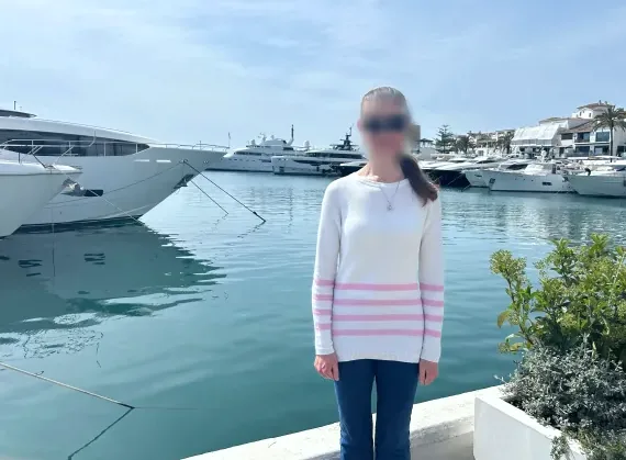 Julia, 36