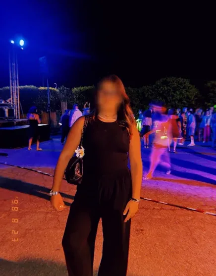 Manuela, 18