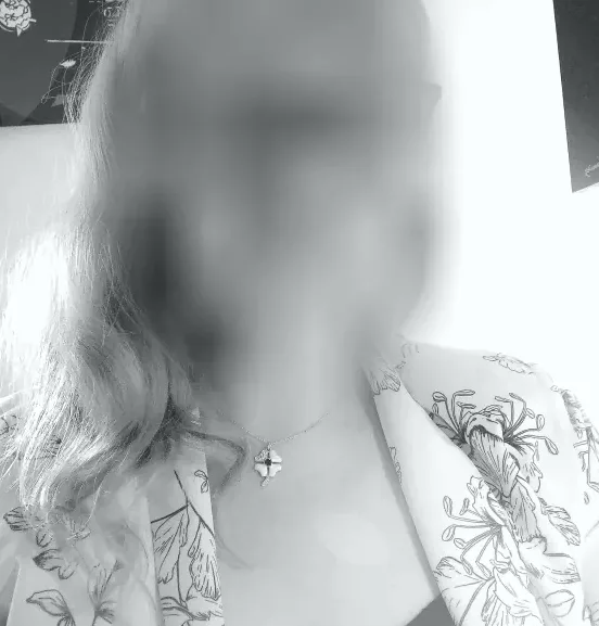 Pauline, 34