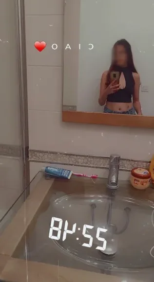 Pia, 23