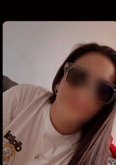 Saskia, 34