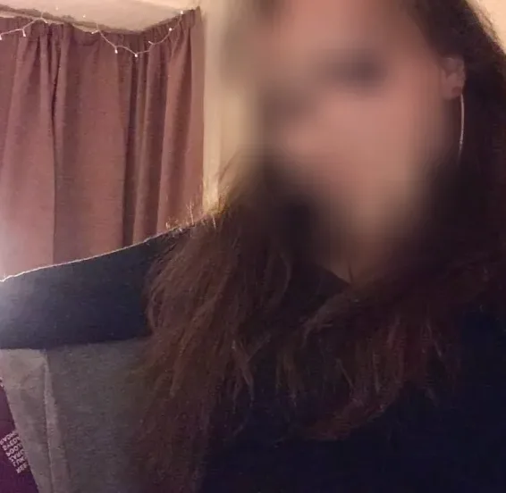 Tanja, 25